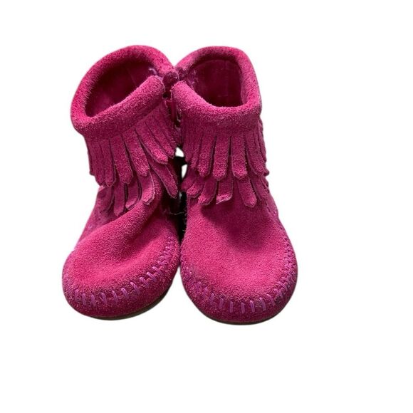 Minnetonka Pink Moccasins With Fringe - Picture 2 of 5
